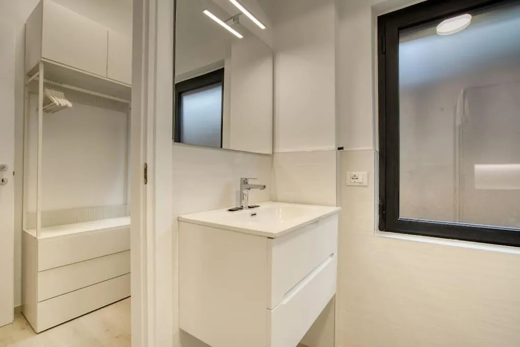 Apartment Suzzani 273 - Interno C1 Milan 0*,  Italy